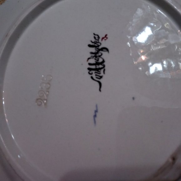 Antique SARREGUEMINES Wall Plate From France - Picture 4 of 4